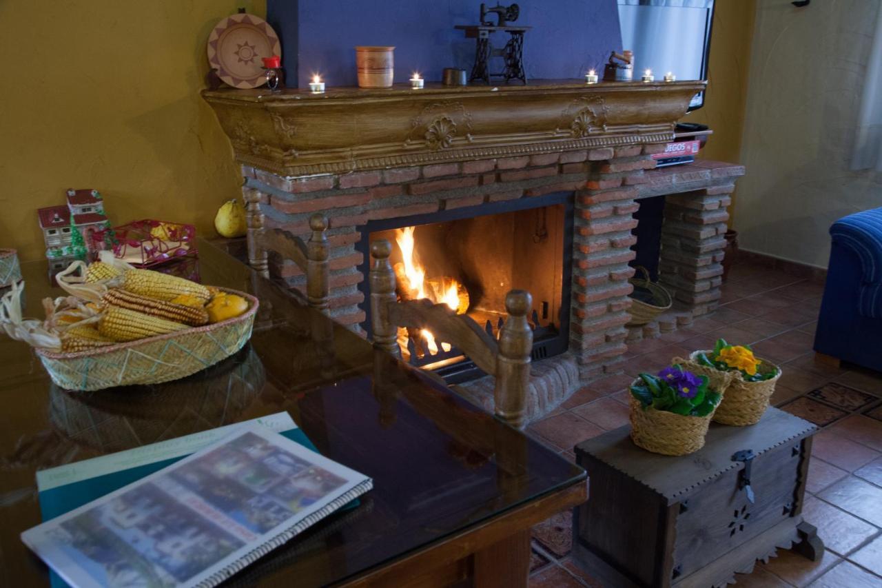 Apartamentos La Granja Hinojares 외부 사진